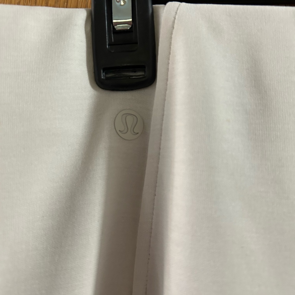 Lululemon Softstreme High-Rise Midi Skirt Cream in color excellent condition!! - Picture 3 of 9